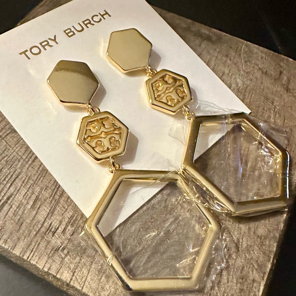 New Tory Burch Hex Logo Statement Drop Dangle Ear… - image 1